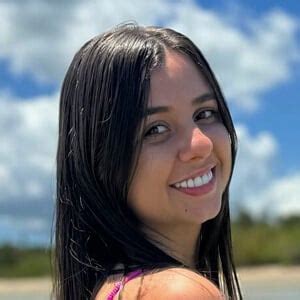 Milena Rocha Profiles .